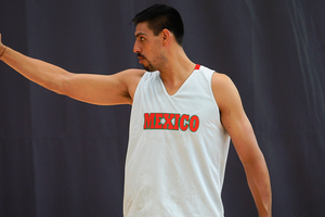 Gutiérrez y Ayón se integran a entrenamientos del Tri