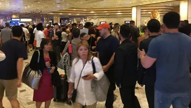 Locura total en el MGM previo al Mayweather-Pacquiao