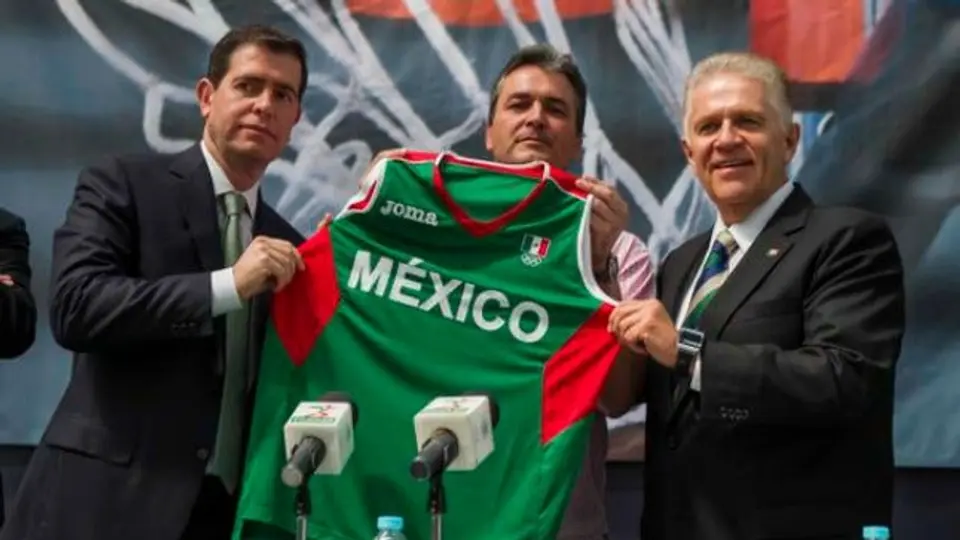 Valdeolmillos presentado como entrenador de la Selección Mexicana de Basquetbol