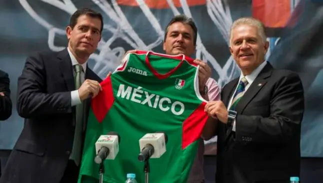 Valdeolmillos presentado como entrenador de la Selección Mexicana de Basquetbol