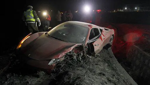 Futbolistas que le dieron 'crack' a sus carros