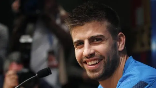 Gerard Piqué baila al ritmo de Shakira