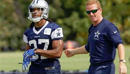 Dallas respalda a Spillman en investigación por agresión sexual