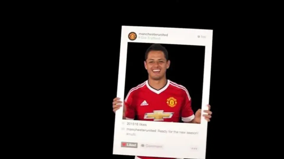Chicharito ya luce la nueva playera del United