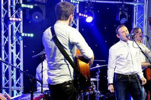 Rooney muestra sus dotes musicales