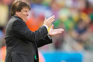 Piojo Herrera reta a EPN al #IceBucketChallenge