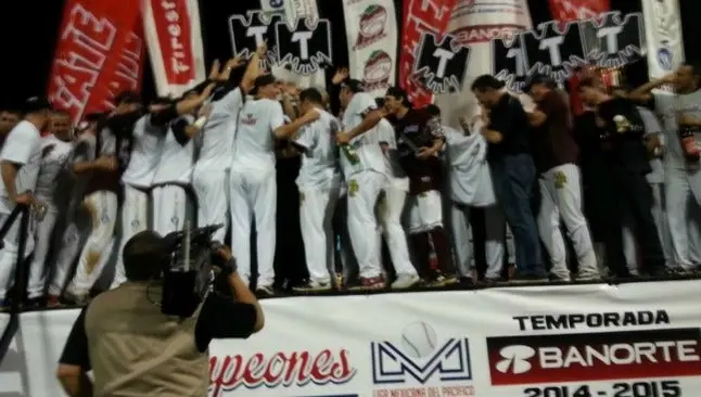 Tomateros conquista su décimo título en la Liga Mexicana del Pacífico