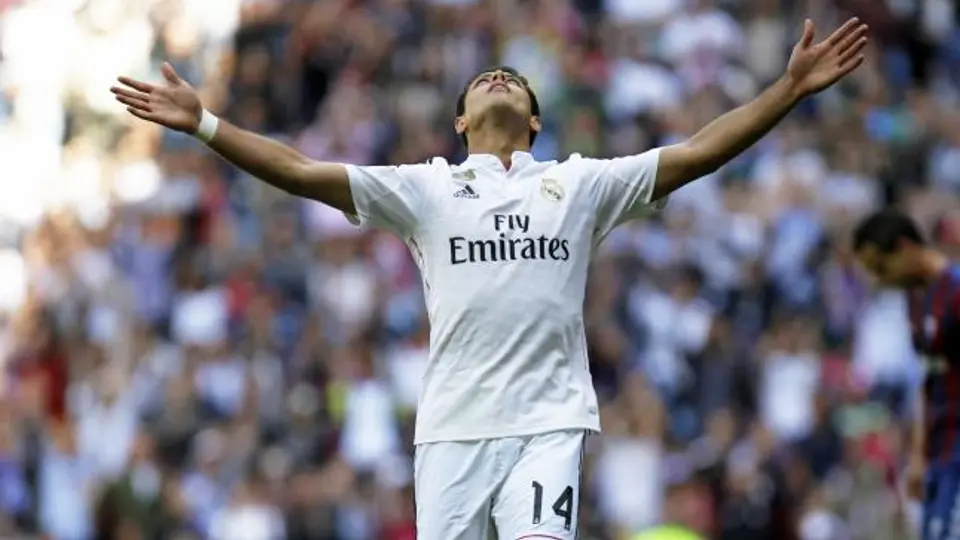 Chicharito disfruta de sus vacaciones en Costa Rica