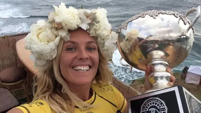 Stephanie Gilmore gana su sexto título Mundial