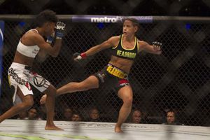 Tecia Torres vence a Hill por decisión unánime