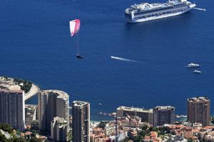 Pierde el piso' con las impresionantes postales del parapente