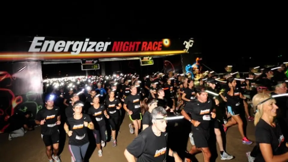Ilumina a México corriendo la 'Energizer Night Race 2015'