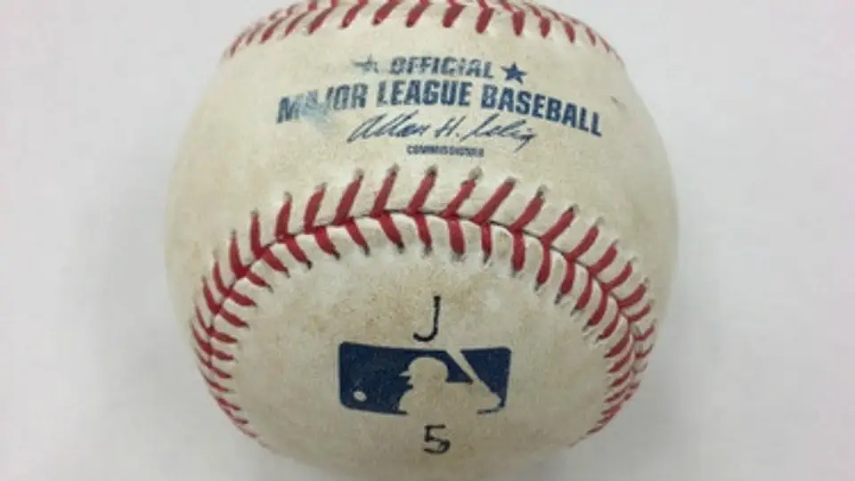 MLB subasta últimos artículos que tocó Jeter