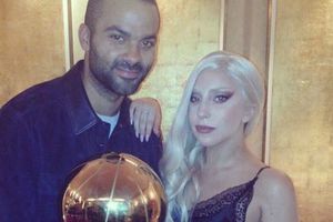 Lady Gaga convive con los Spurs en Berlín
