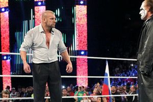 Sting da la victoria al equipo de Cena en Survivor Series