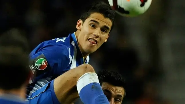 Diego Reyes durante un partido con el Porto | AP