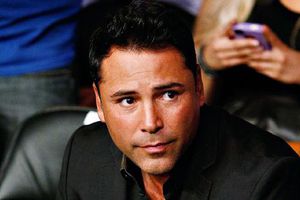 Oscar de la Hoya habría confirmado pelea entre Canelo y Cotto