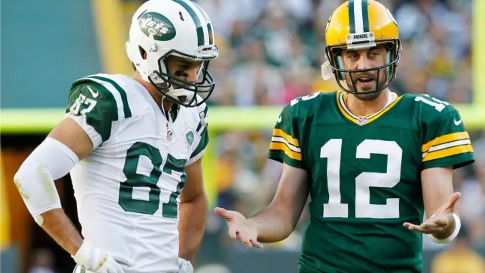 Rodgers guía remontada de Empacadores