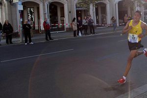 Mejor maratonista latinoamericano estará en Carrera de San Silvestre