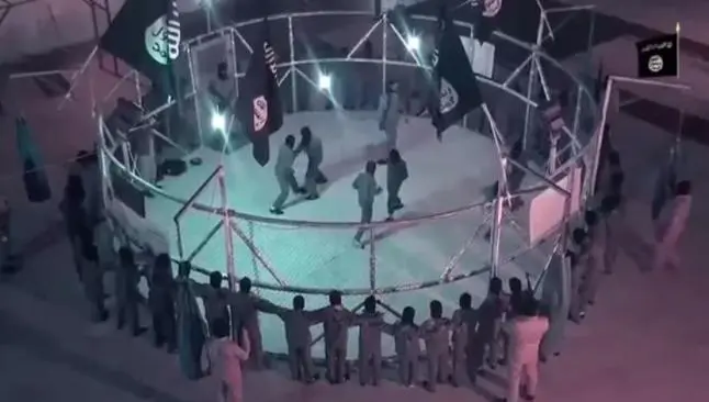 ISIS entrena reclutas en su propio 'octágono'
