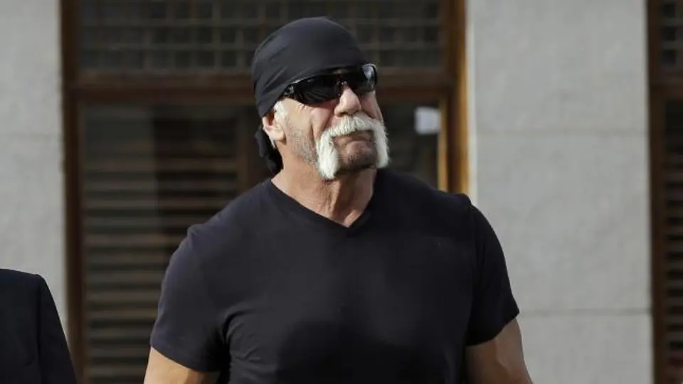 WWE despide a Hulk Hogan por posibles comentarios racistas