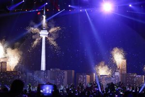 Toronto ofrece espectacular ceremonia de clausura en JP