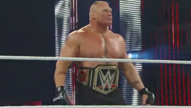 Lesnar retiene título de la WWE en Royal Rumble