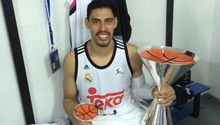 Ayón conquista la Supercopa española con Real Madrid