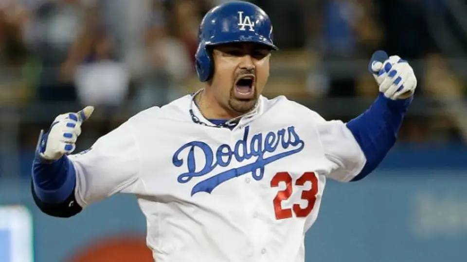 Adrián González se lleva el PND por encima de Rafa Márquez
