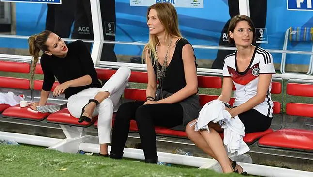 Alemania sucumbe a la 'maldición' mundialista de las WAGs