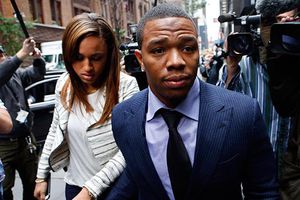 Esposa de Rice asegura que aún no ha visto el video donde la golpea