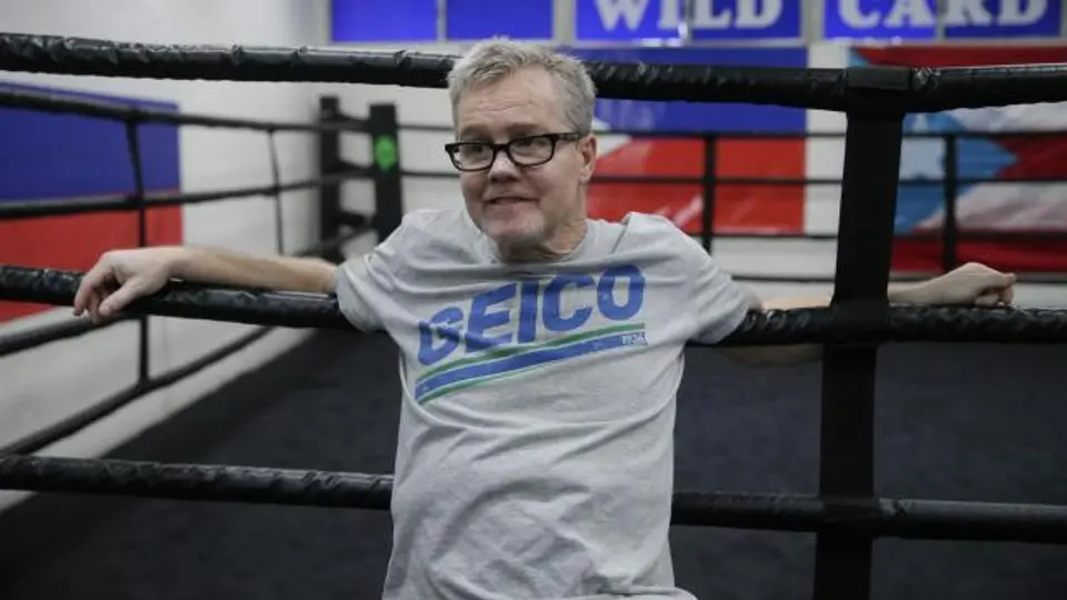 'Creo que Floyd fue forzado a aceptar la pelea': Roach