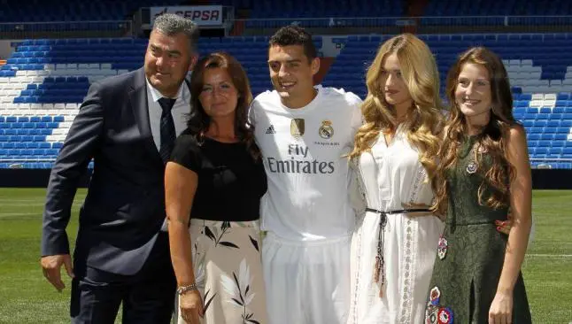 Sensual novia de Kovacic se roba el show en Madrid