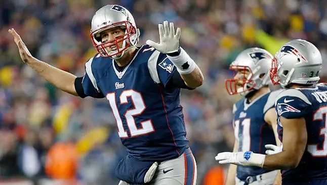 Brady busca igualar a quarterbacks con más victorias en SB