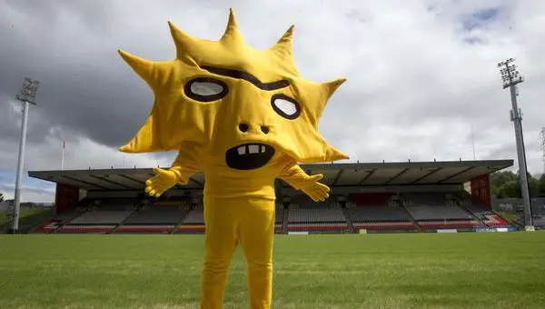 'Kingsley', la mascota más fea del futbol