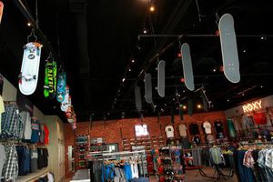 Quiksilver abre tienda 'action sports' en México