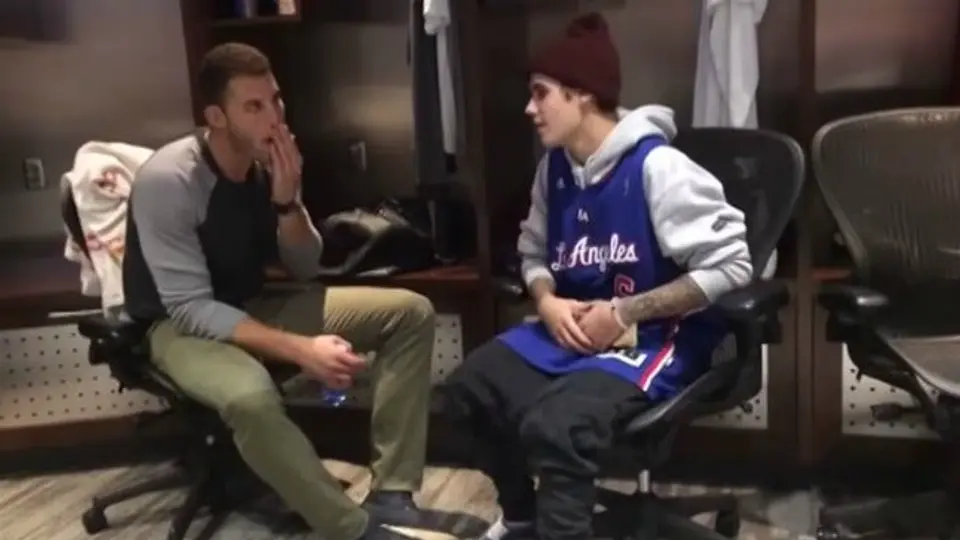 Blake Griffin se topa de nuevo con Justin Bieber, a quien golpeó en febrero pasado