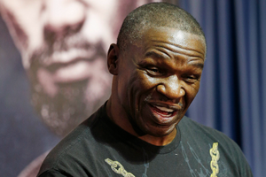'Manny Pacquiao es un chiste': Mayweather Sr.