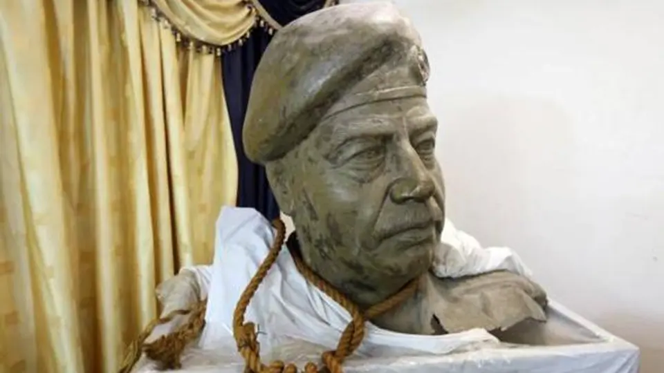 Cuerda con que fue ejecutado Saddam Hussein cuesta 7 mdd