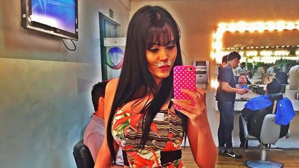 Vice Miss Bumbum 2014 se viste de conejo de pascua