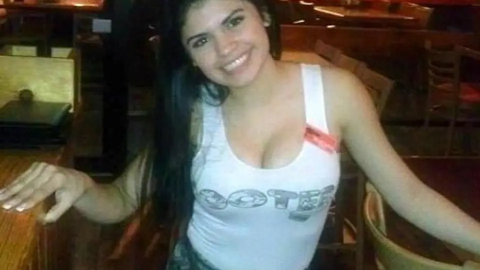 Mesera de Hooters donará riñón a un cliente