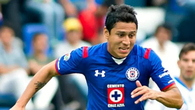 Julio César 'Cata' Domínguez durante partido de Cruz Azul | MEXSPORT