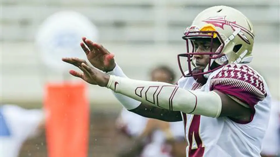 QB de Florida State, expulsado tras golpear a una mujer