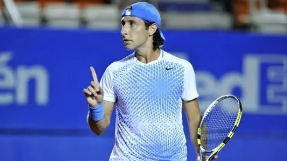 Santiago González avanza a Final de dobles en Memphis