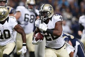 Mark Ingram guía a Santos a la victoria sobre Carneros