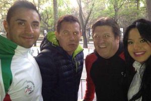 JC Chávez y Miguel Herrera participan en la Carrera de campeones