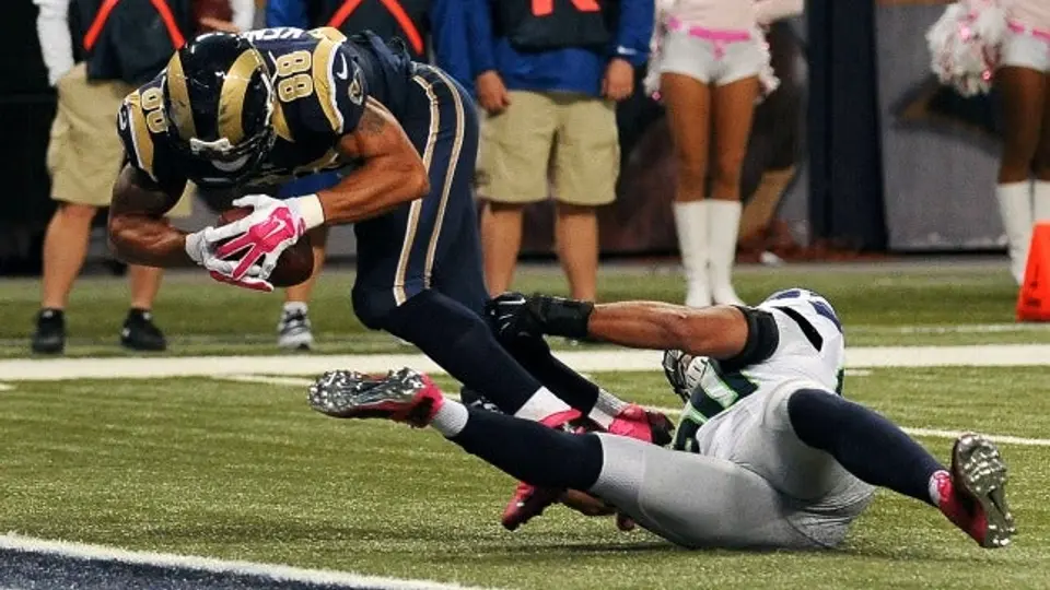 Carneros sorprende a Seattle en juegazo