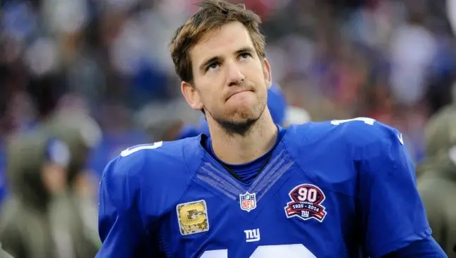 Manning es interceptado cinco veces con Gigantes