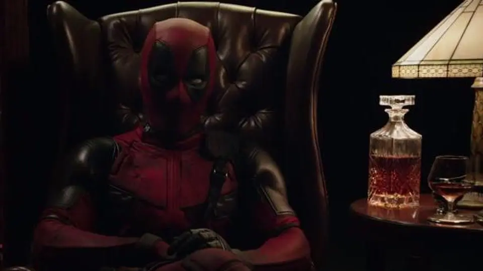 Deadpool ironiza en video para anunciar su trailer