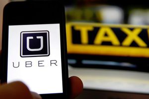 Uber responde a paro de taxistas con viajes gratis